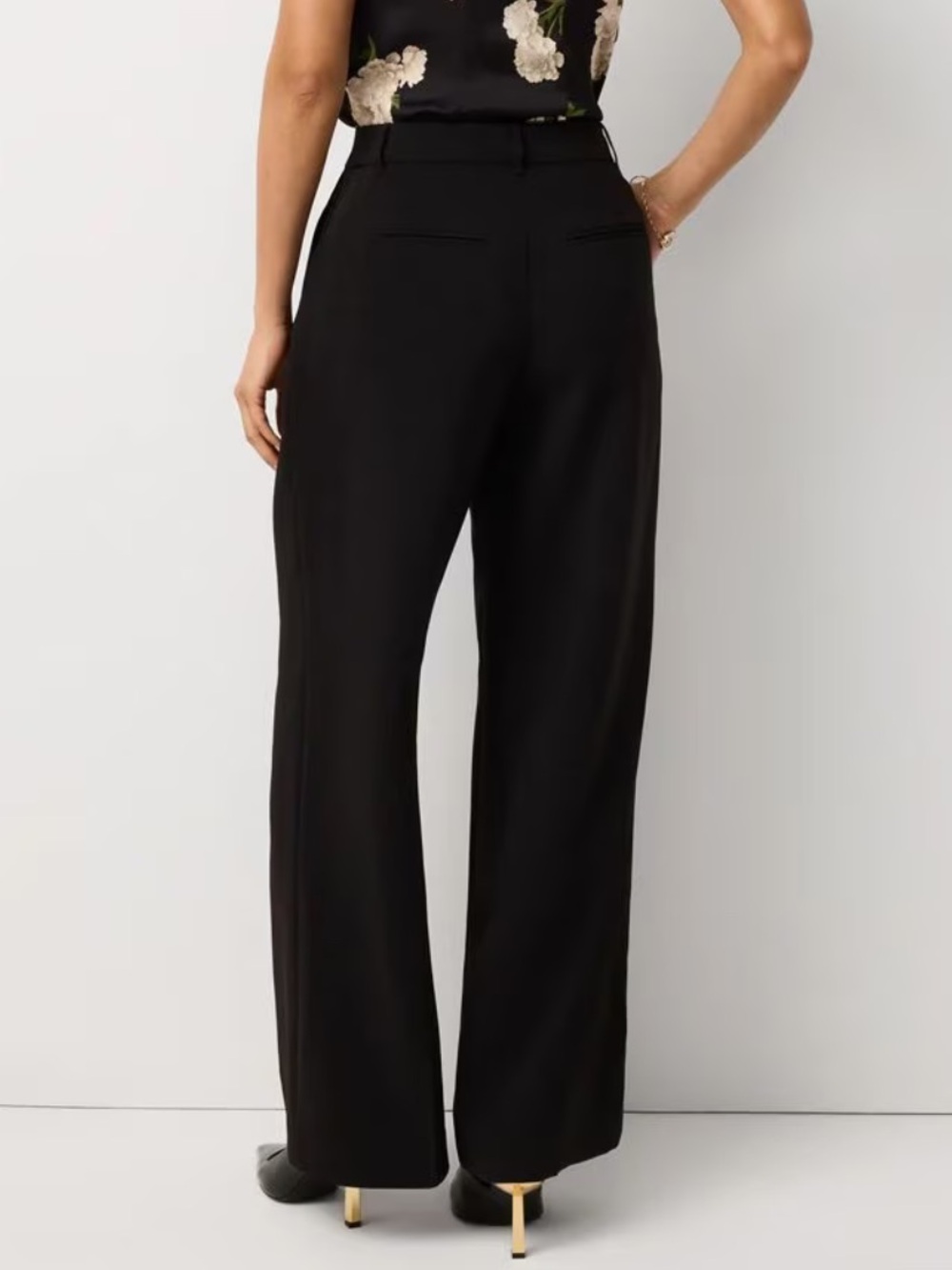 WHBM Pleated Wide Leg Pant Black NWT - Picture 2 of 10
